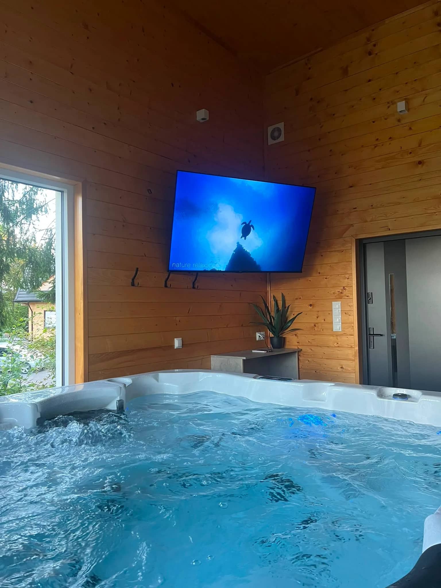 Jacuzzi z telewizorem