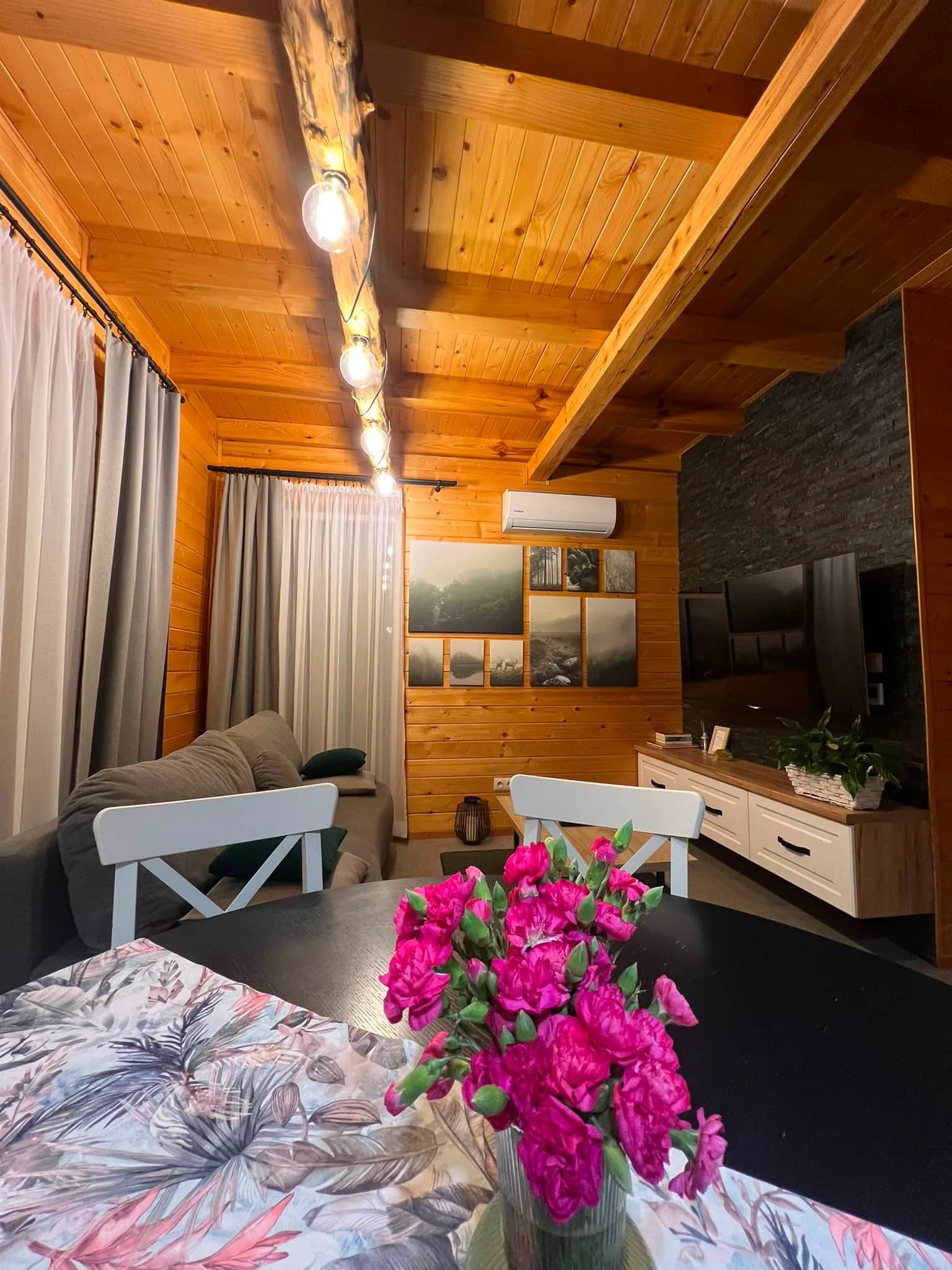 Salon, widok z innej strony