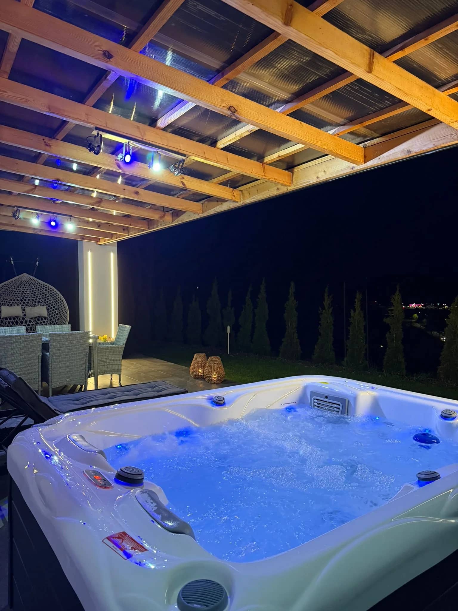 Jacuzzi nocą